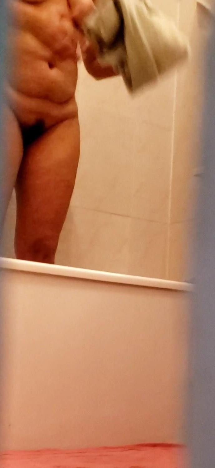 Wife in bathroom voyeur