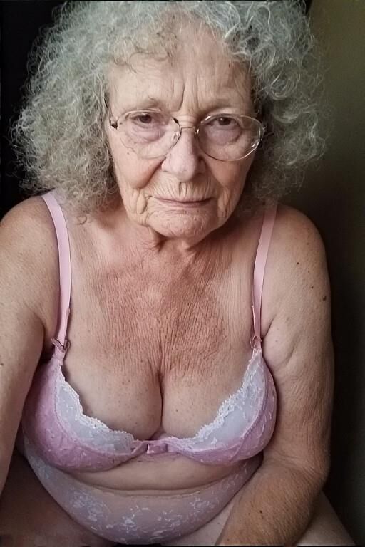 Elderly in Lingerie, vol. 