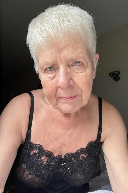 Elderly in Lingerie, vol. 