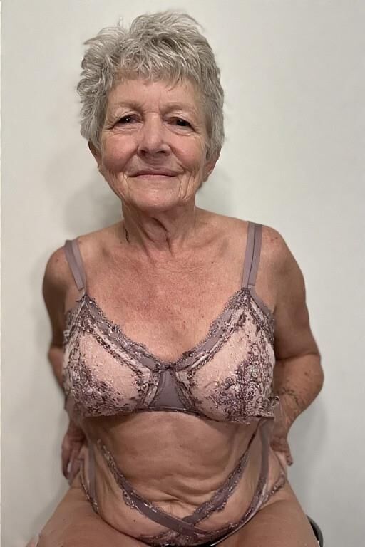 Elderly in Lingerie, vol. 