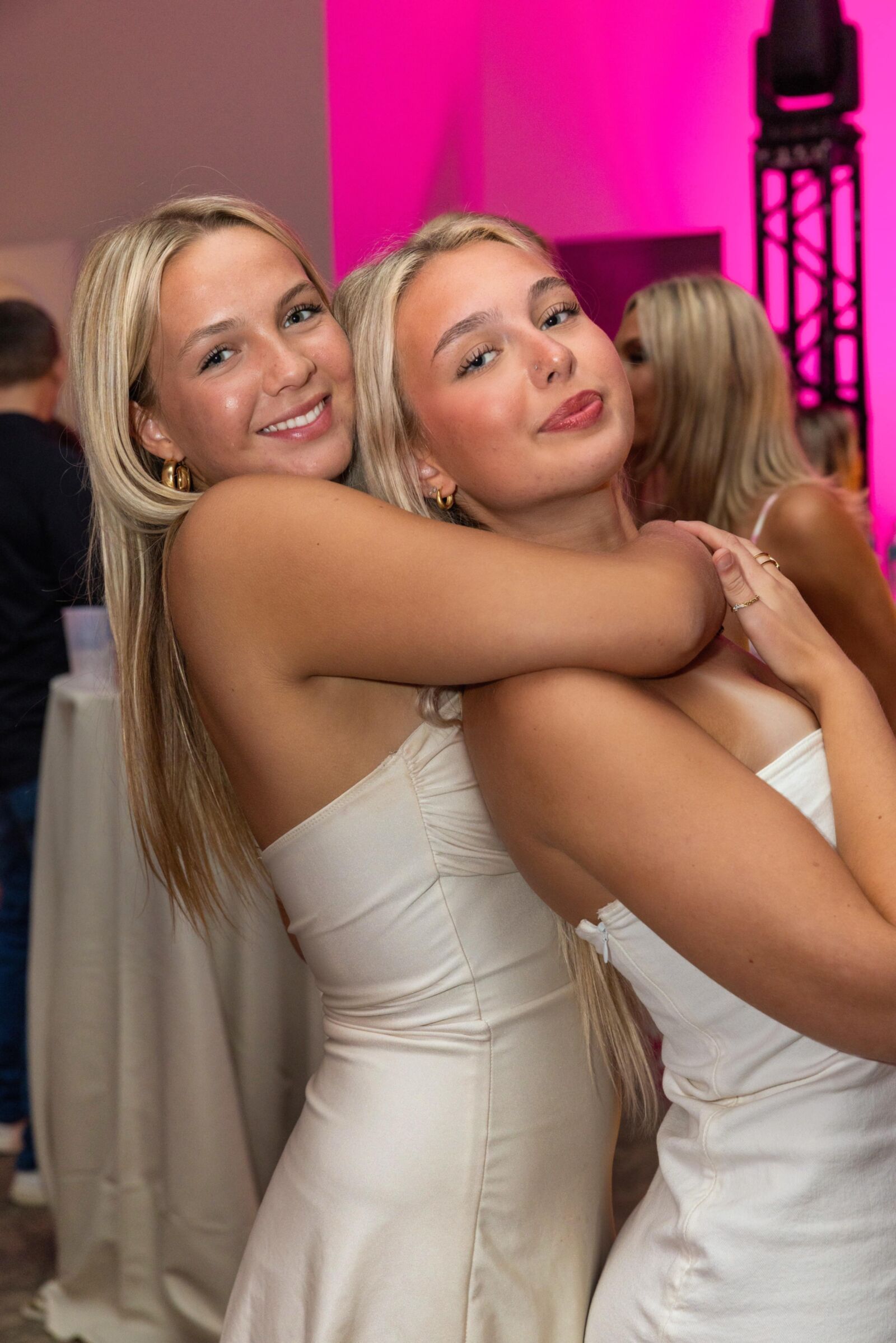 ....,,,,,,,,TIT TO TIT CUDDLING TEENS....,,... 