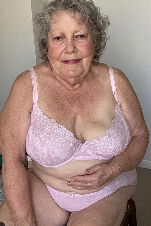Elderly in Lingerie, vol. 