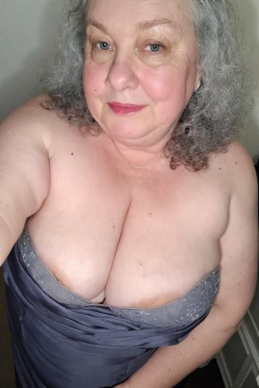 Mature Chubbies in Strapless Dresses