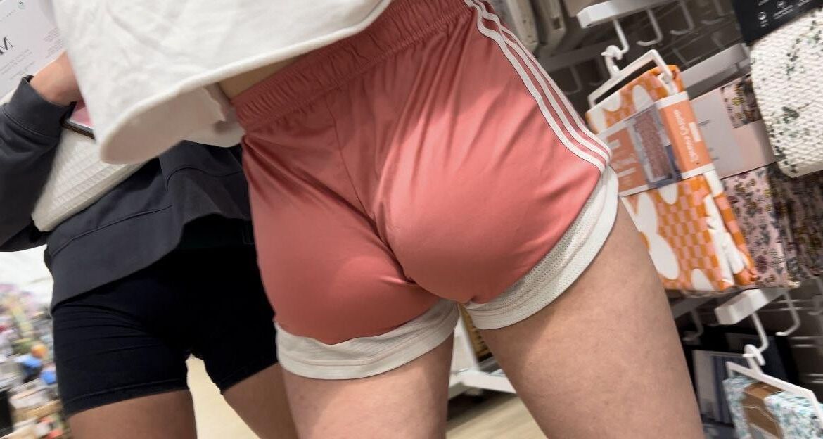 Candid Ass