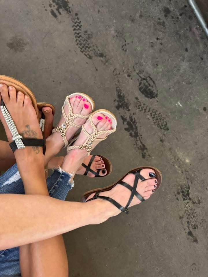  Legs Feet and Toes