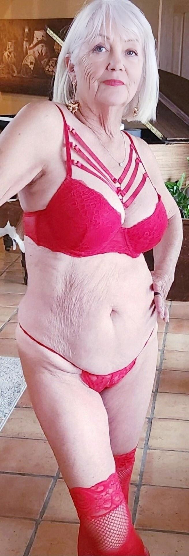 Lingerie Grannies 