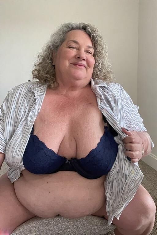 Chubby Moms Seduce You