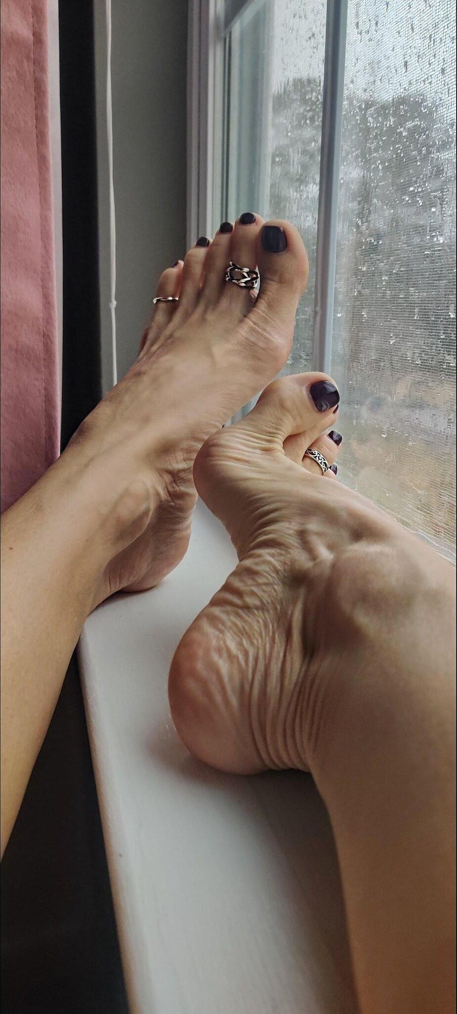 Sexy Soles of Lucy Gee