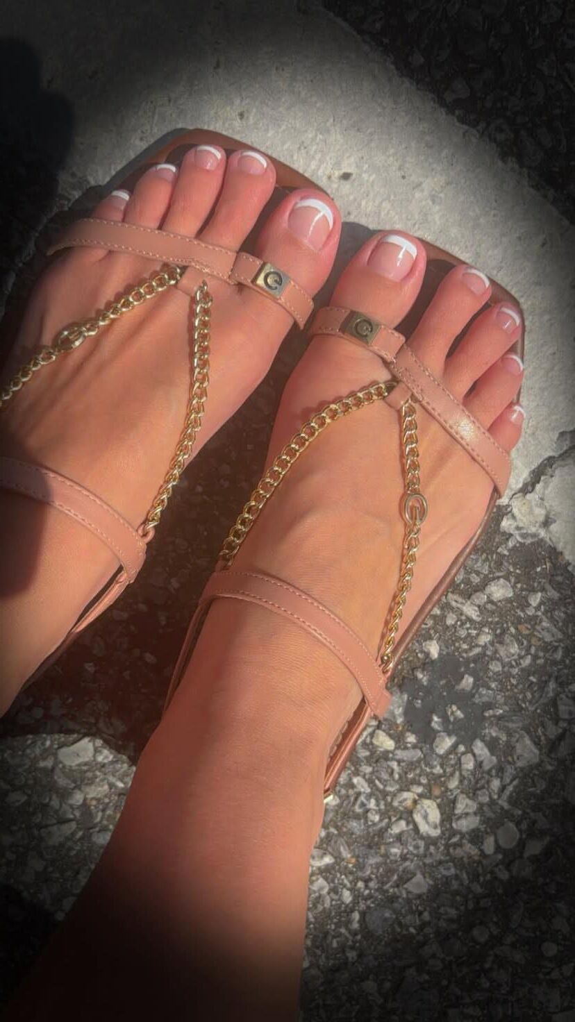  Legs Feet and Toes