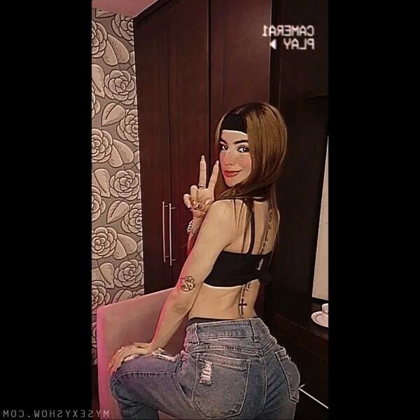 Abbierhondes at MySexyShow.com