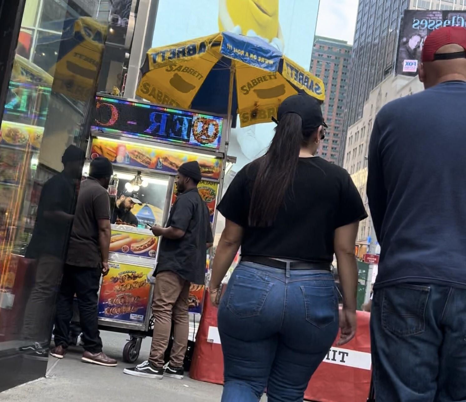 Candid Big Ass Amateur #