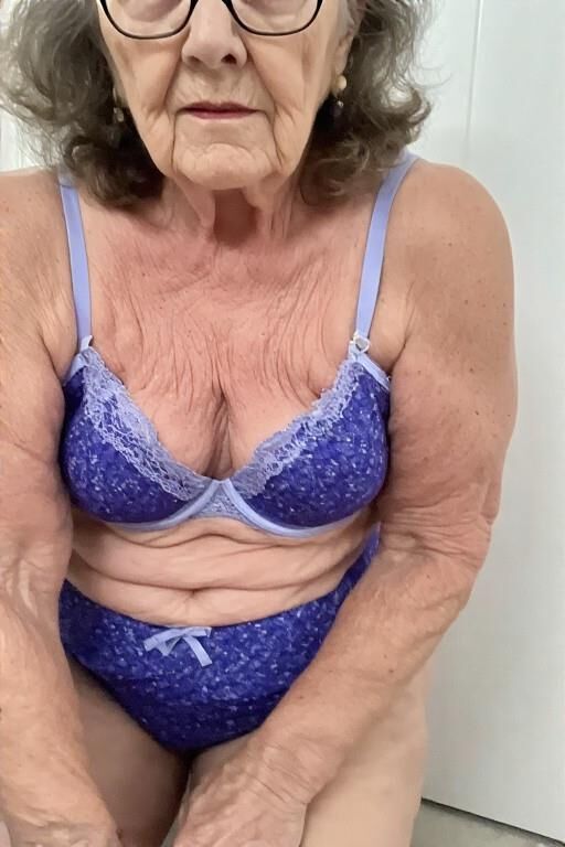 Elderly in Lingerie, vol. 