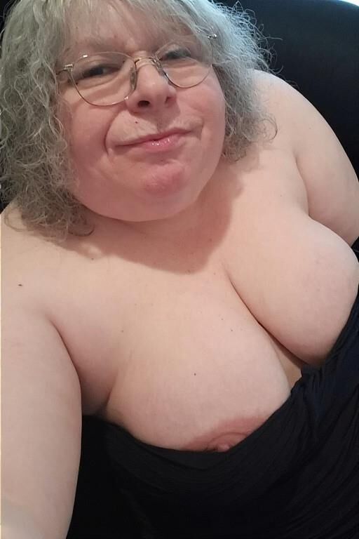 Mature Chubbies in Strapless Dresses