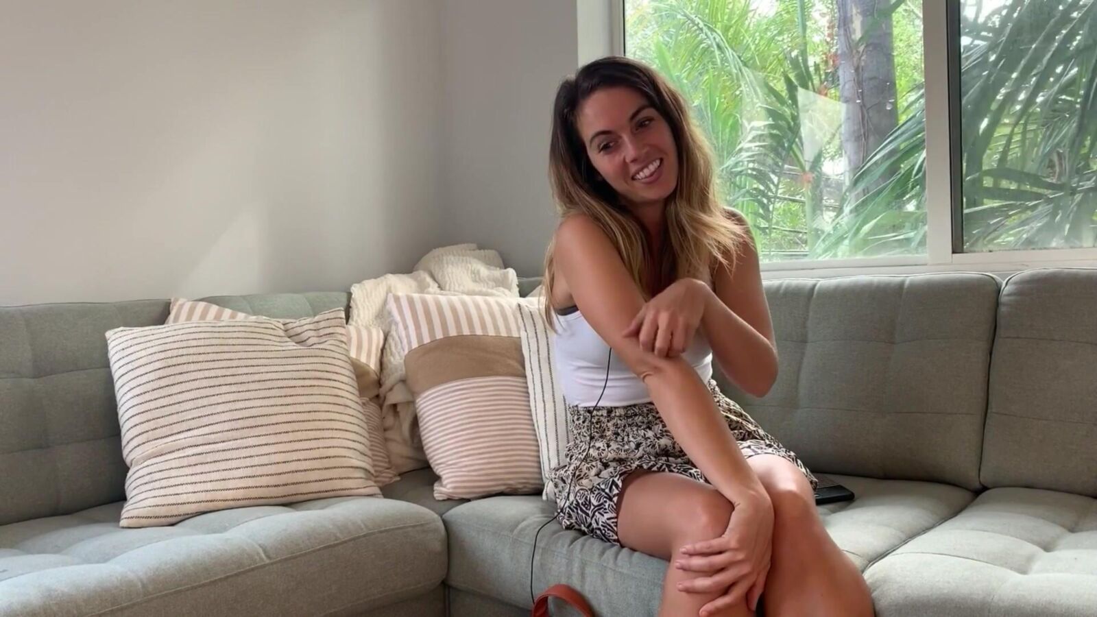 Miss Bell ASMR Come Over for Extra Help