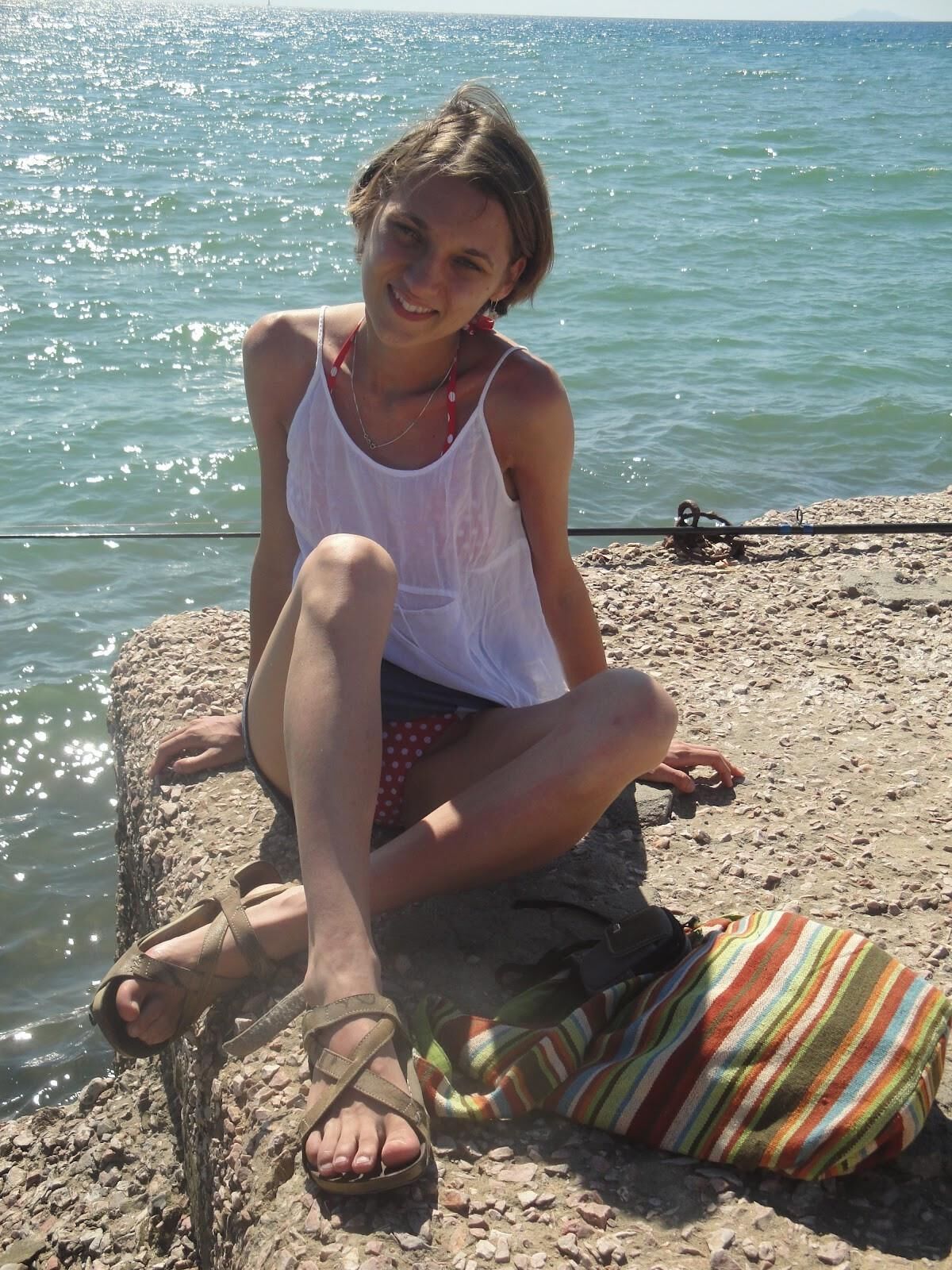 Skinny Polish Maja in red bikini
