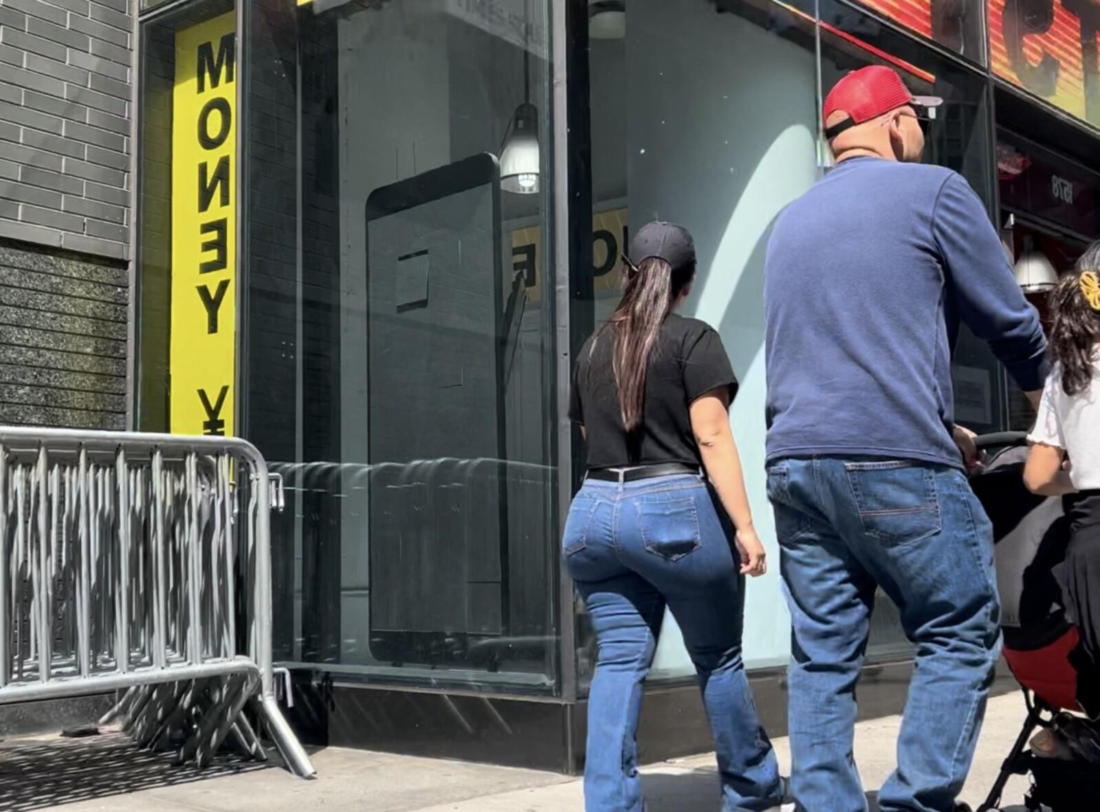 Candid Big Ass Amateur #
