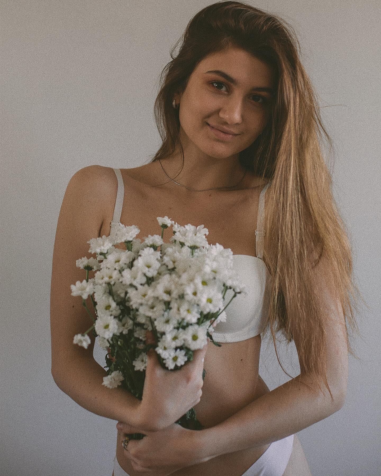 Skinny Ucranian Net Slut Diana M.