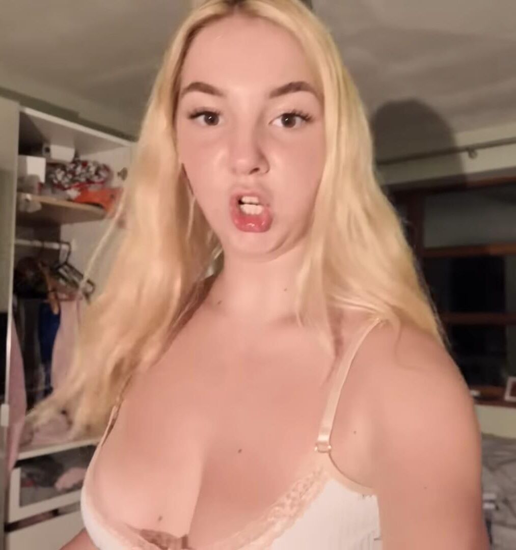 Sexy non nude