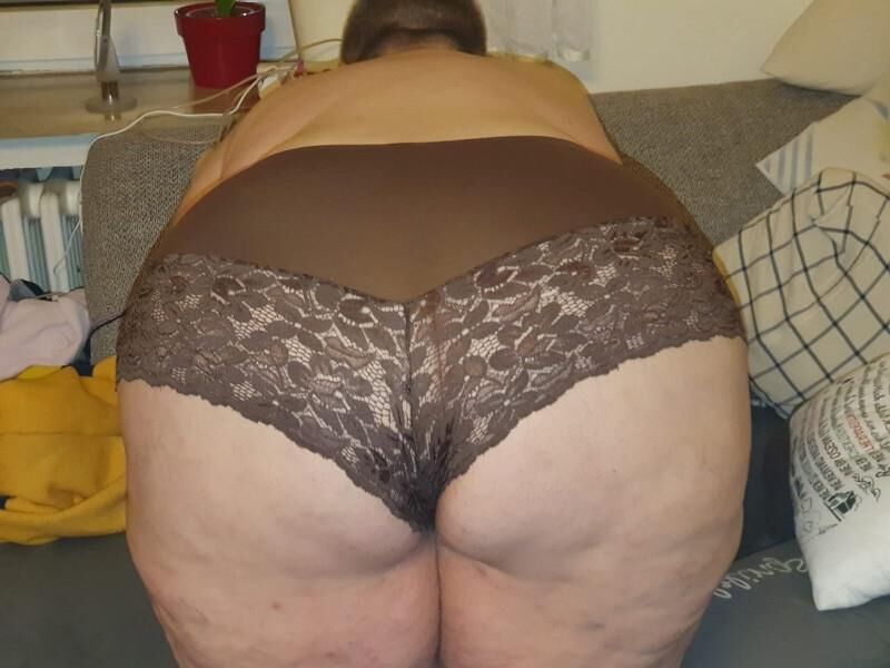 Massive KG SSBBW Fettsau Schamlos