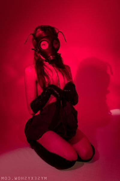 Abbierhondes at MySexyShow.com