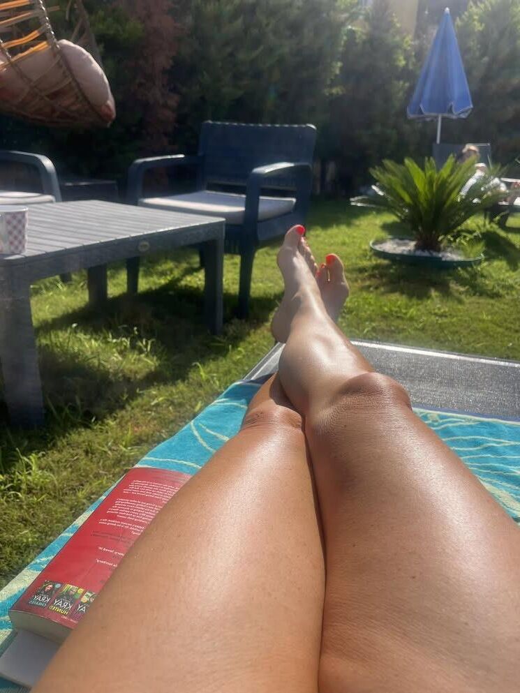  Legs Feet and Toes