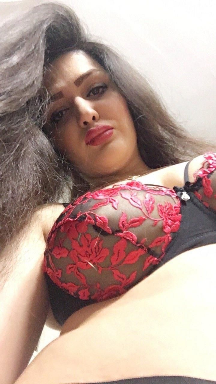iranian horny woman