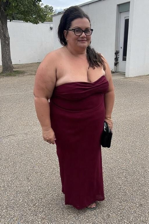 Chubbies in Strapless Dresses