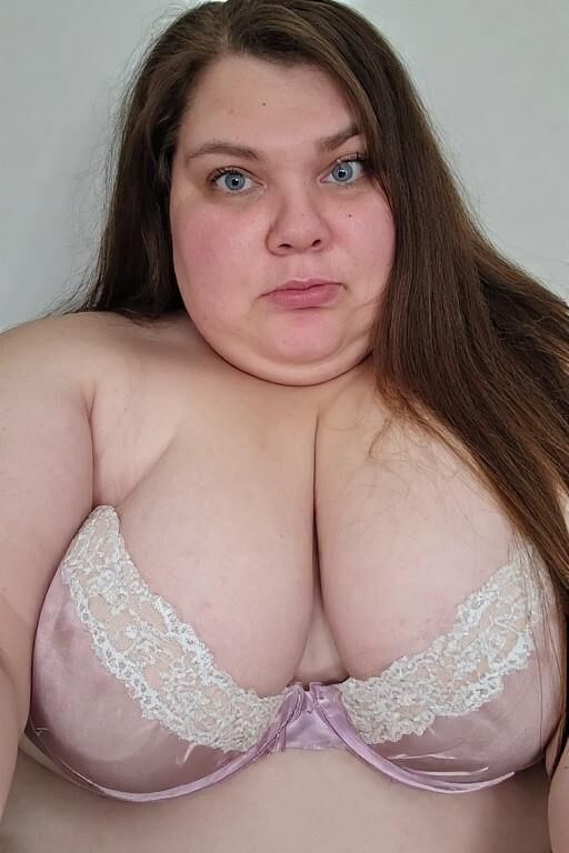 Women With Extra Large Bras