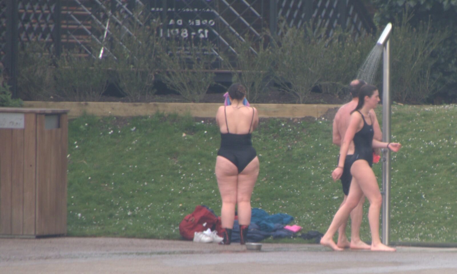 Big Ass takes a shower!