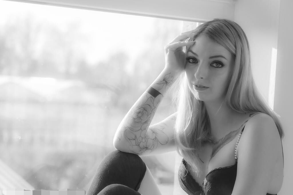 My wife. Your slut. another photo shoot at home