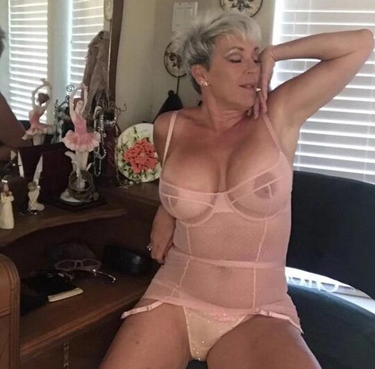 Lingerie Grannies 