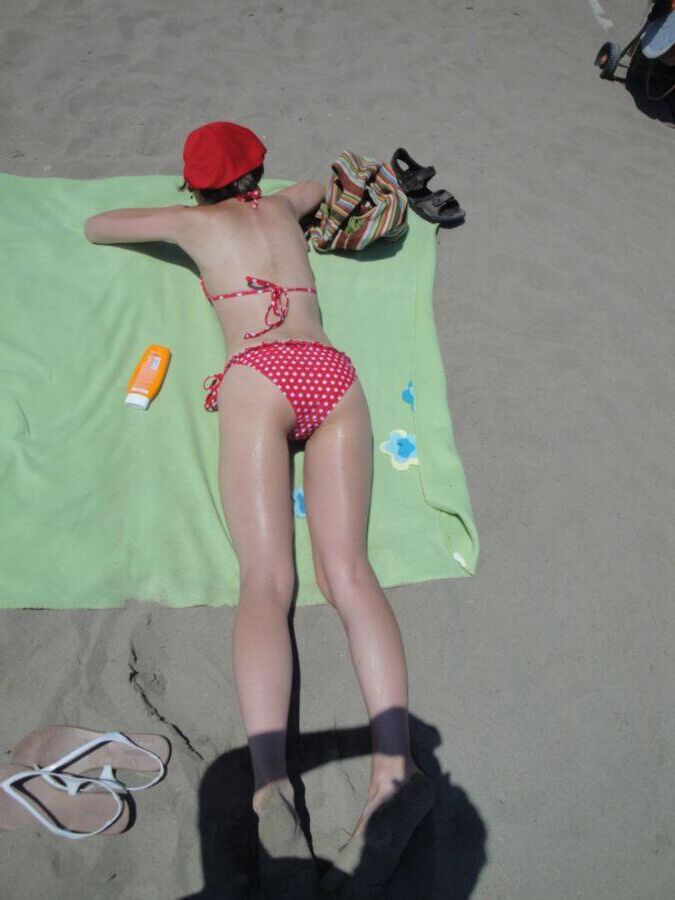 Skinny Polish Maja in red bikini