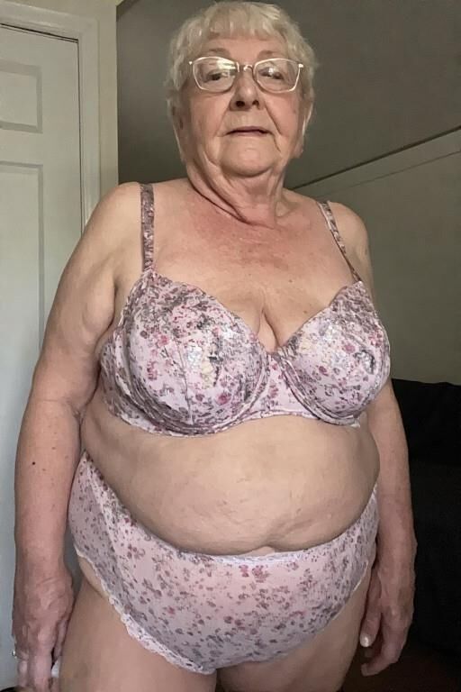 Elderly in Lingerie, vol. 