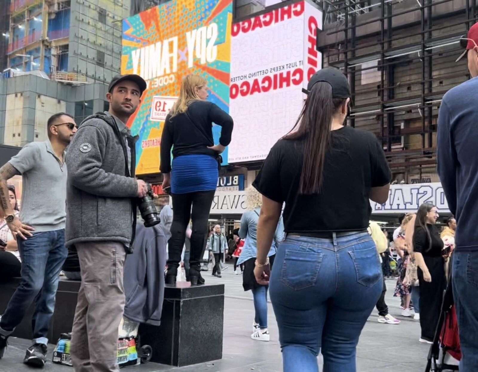 Candid Big Ass Amateur #