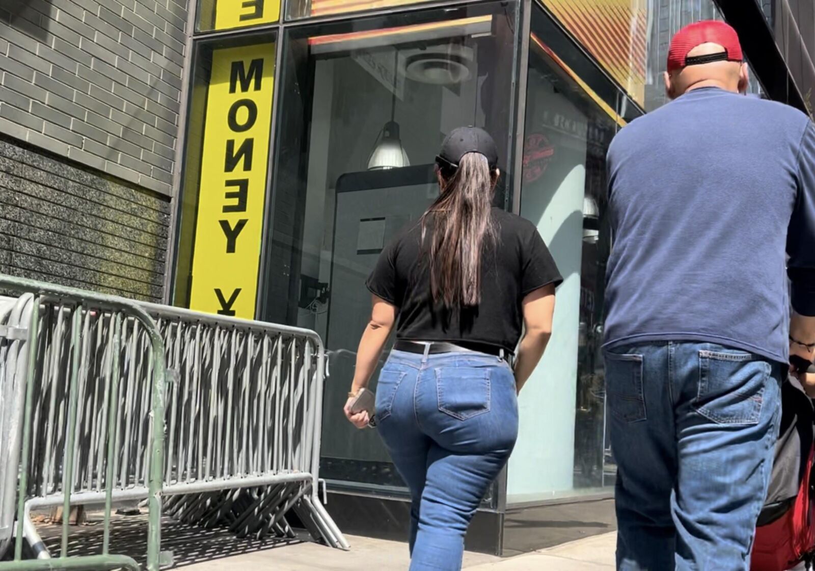 Candid Big Ass Amateur #