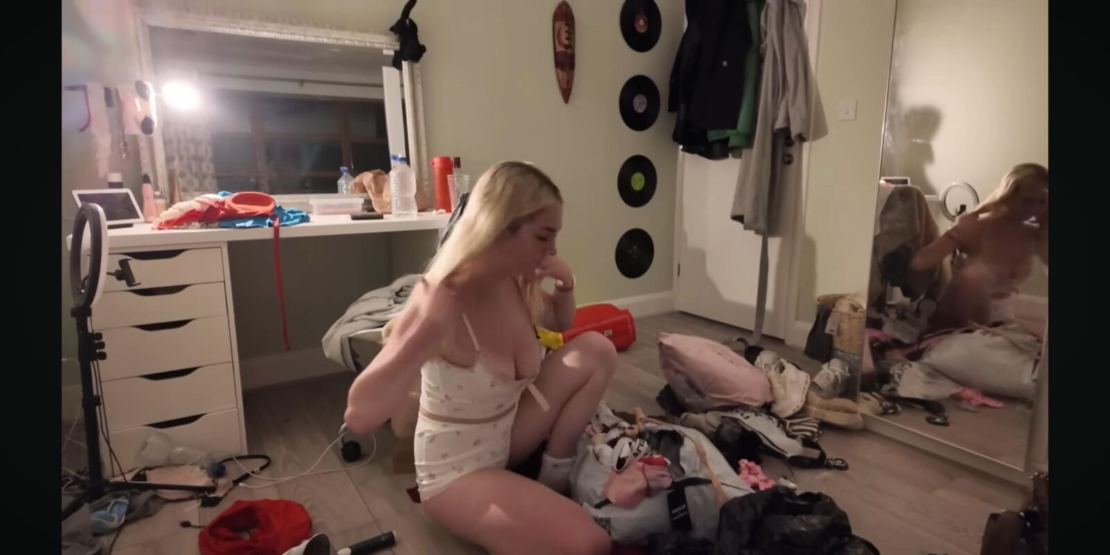 Sexy non nude