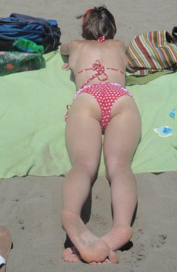 Skinny Polish Maja in red bikini