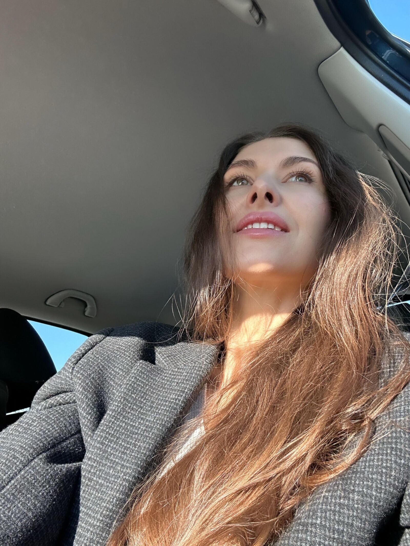 Okazia sexy Schönheit Brünette Camper Girl gemischte Fotos