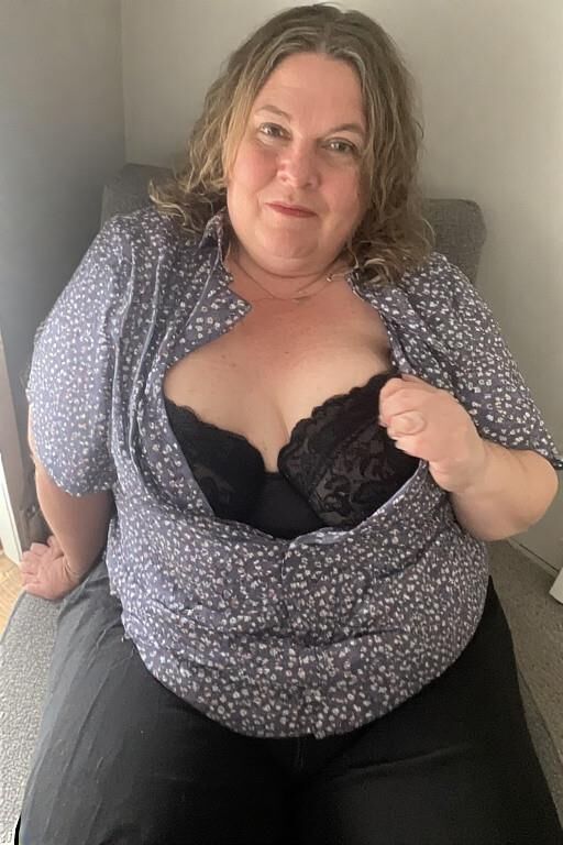 Chubby Moms Seduce You