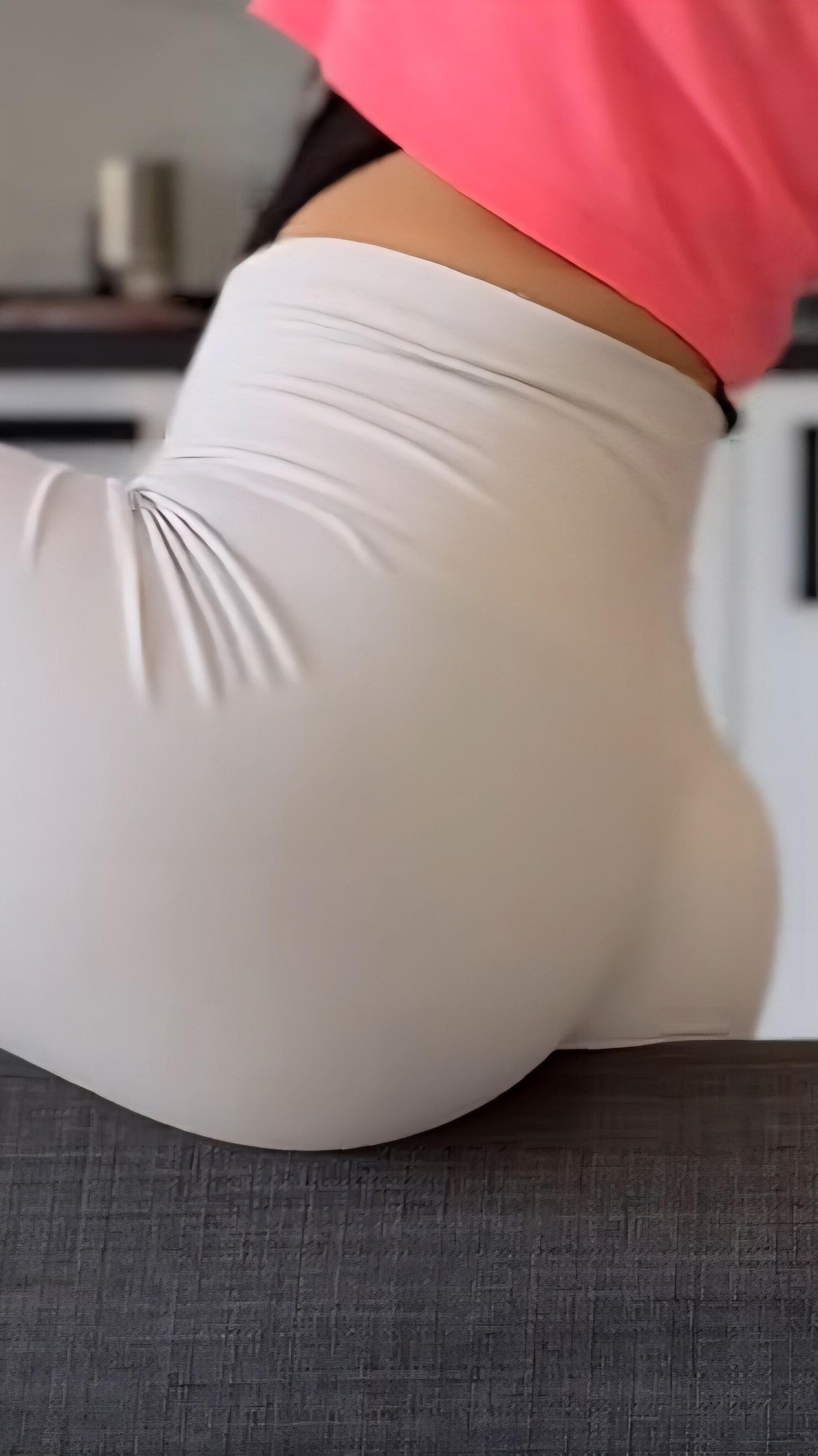 TEEN IN YOGA PANTS