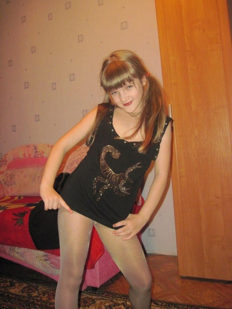 Ukrainian Pantyhose Sluts / Young & Matures % Amateurs