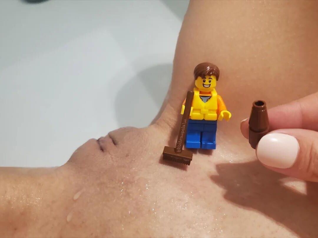 Lego nsfw Figuren auf sexy Körpern