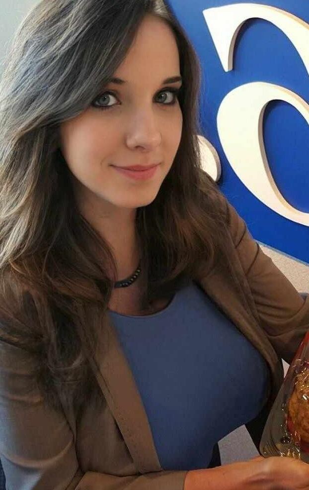 Grandes tetas Rachel