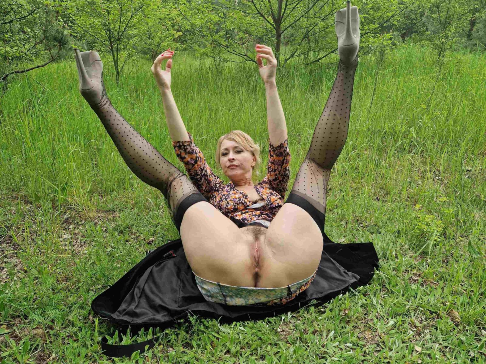 Vieille chatte chaude