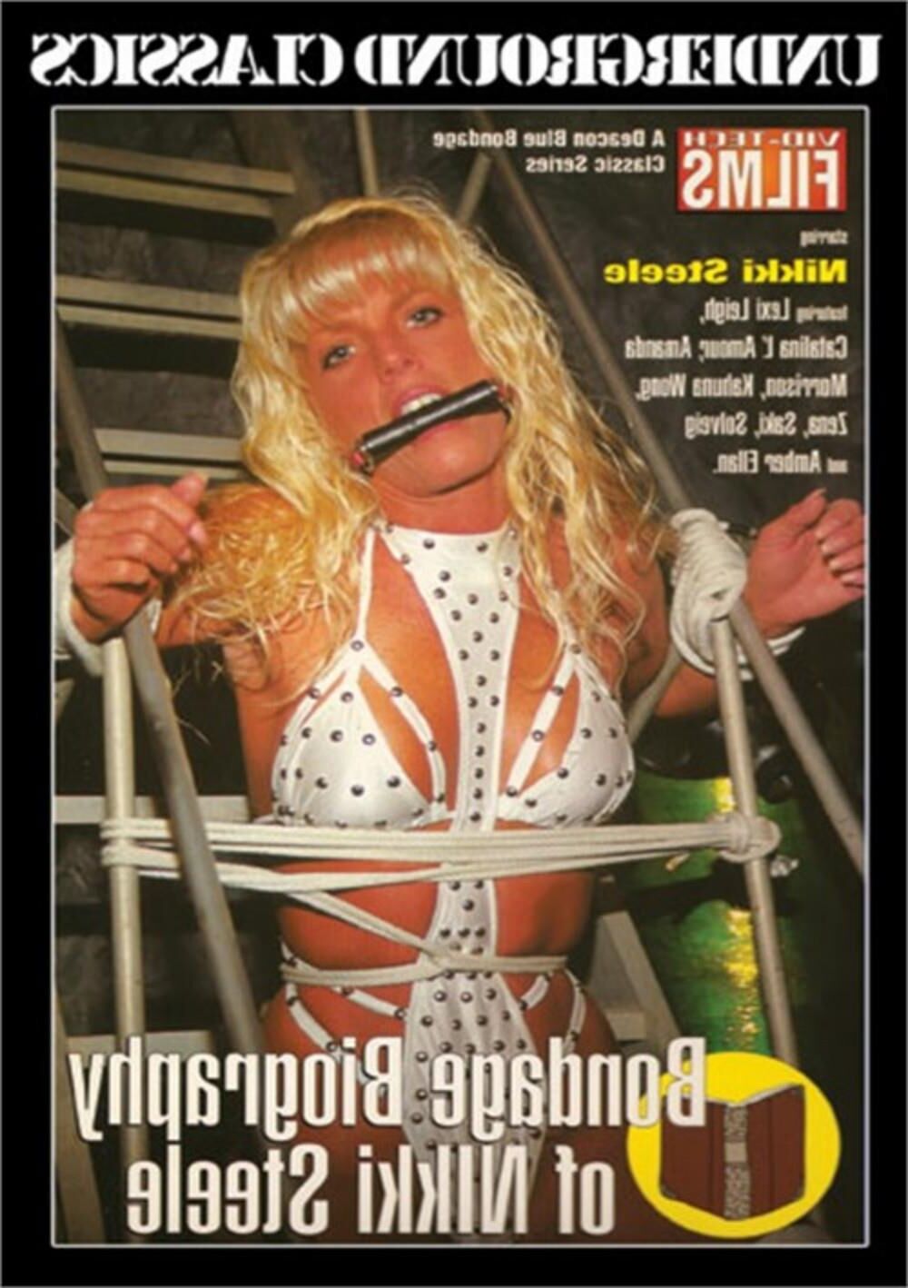 Modelo de esclavitud de Nikki Steele