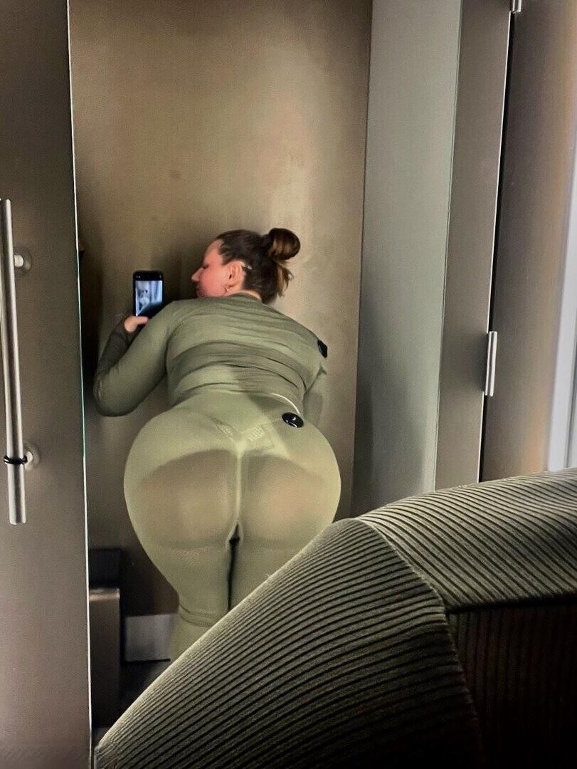 Koliska seios gigantes grandes butt but lindo ucraniano menina mista de menina mista