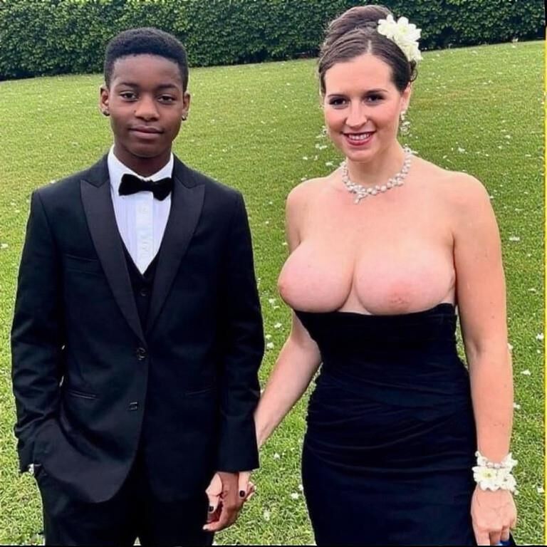 Esposa o tu madre yendo al baile de graduación (ai)