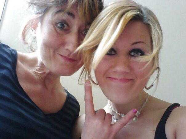 Mamá e hija nn