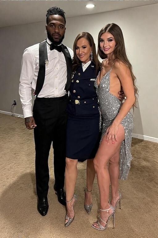 Mom joins in for afterprom?