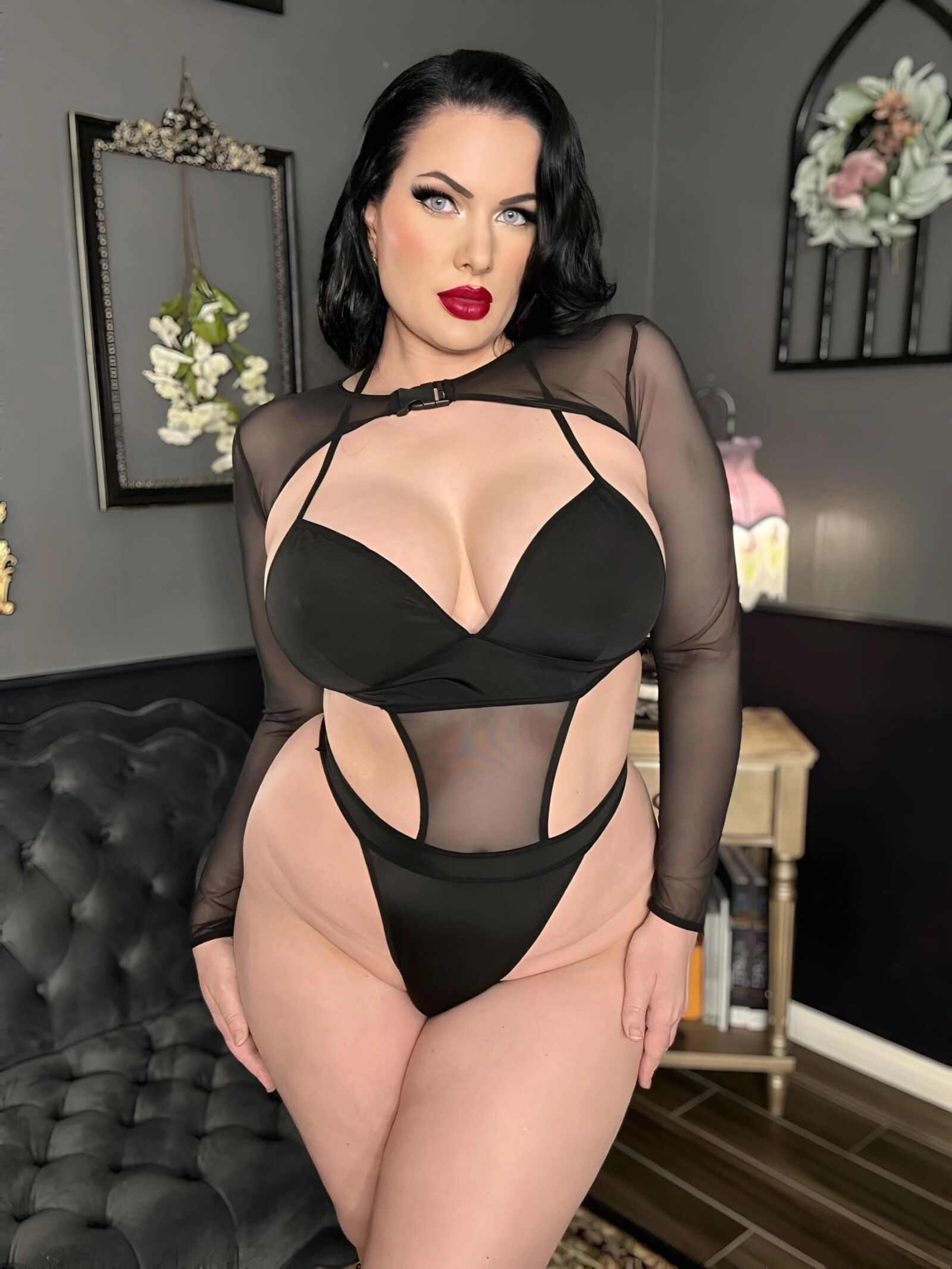 Raven Big Butt Big Tits Beauty Brunettemilf Mixed Hot Shots